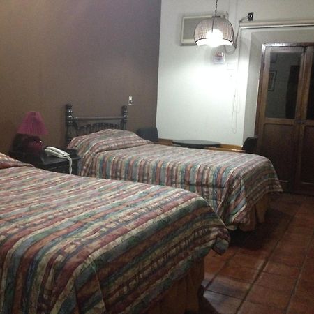 Hotel Posada De Don Jose Retalhuleu Pokój zdjęcie