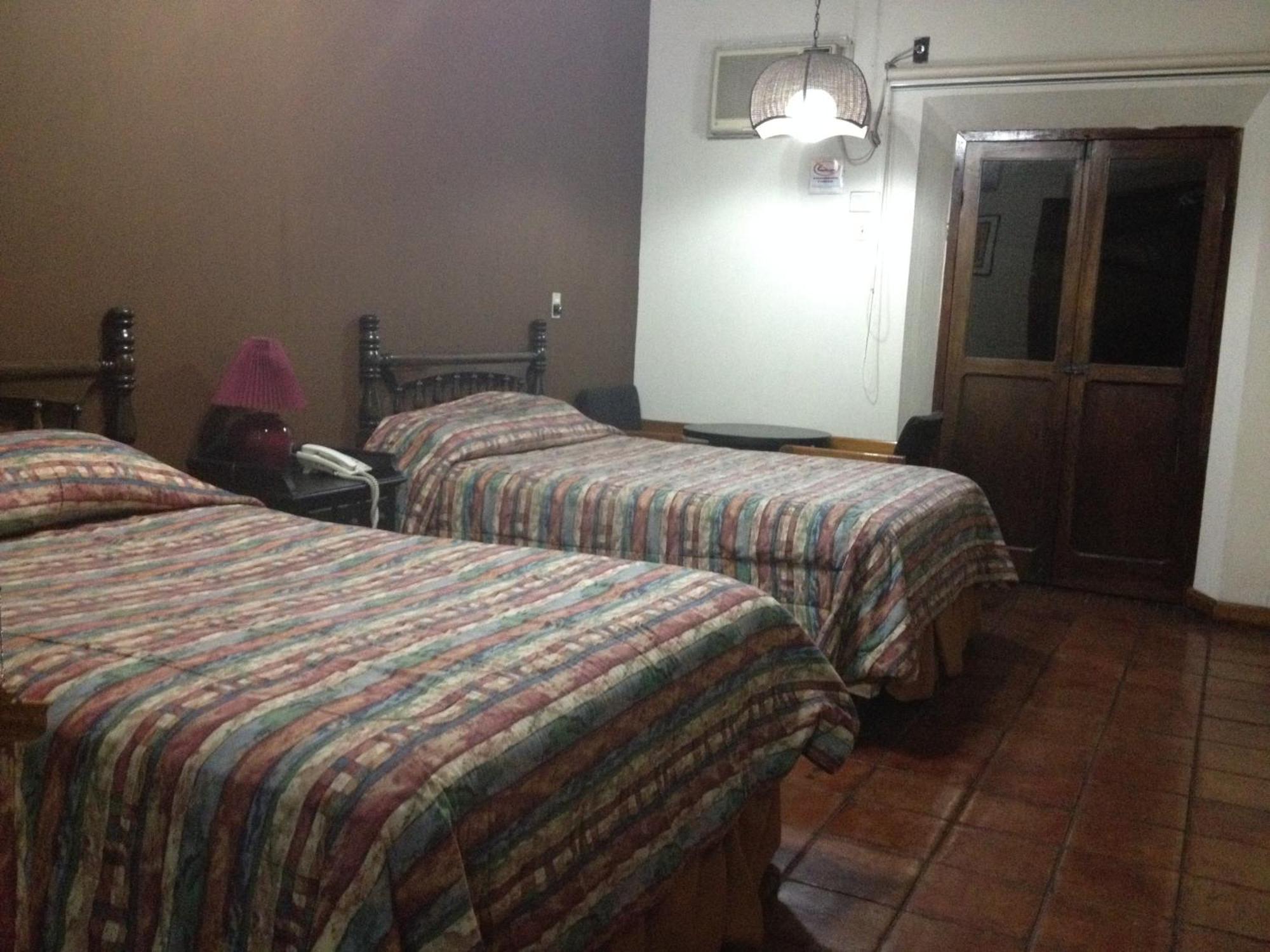 Hotel Posada De Don Jose Retalhuleu Pokój zdjęcie