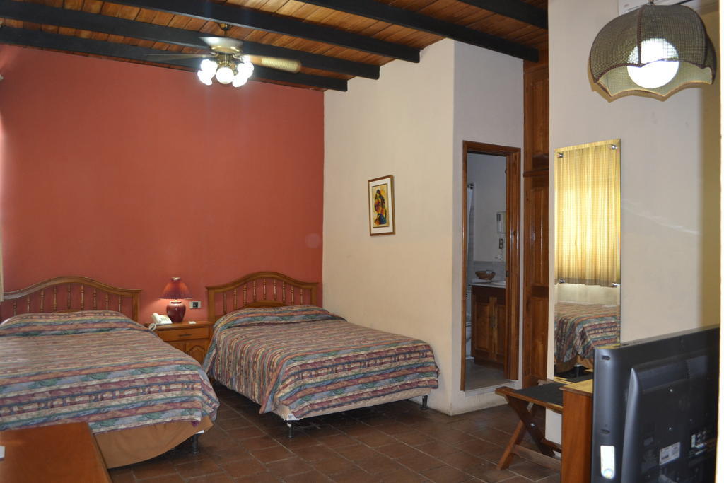Hotel Posada De Don Jose Retalhuleu Pokój zdjęcie